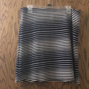 Margaret M Petites skirt LIKE NEW